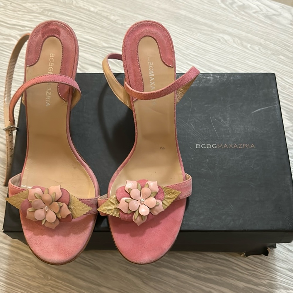 BCBG MaxAzria Pink Suede “Rosa” Heels, size 7